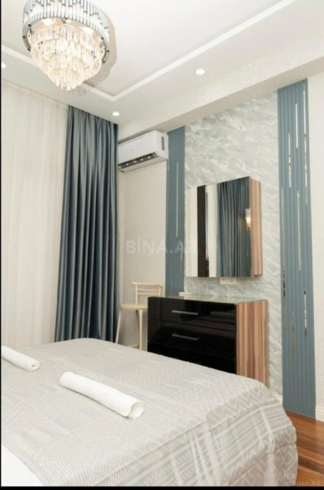 Kirayə verilir 2 otaqlı mənzil 68 m²