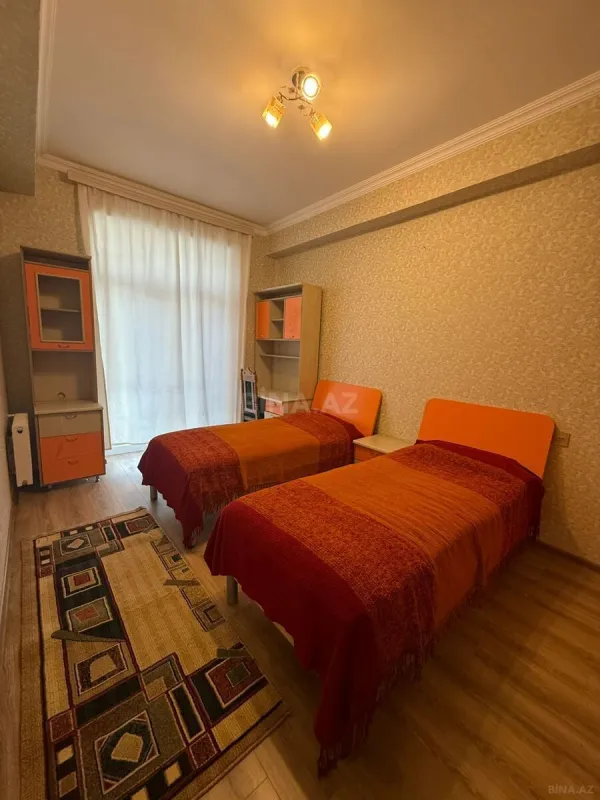 Kirayə verilir 3 otaqlı mənzil 80 m²