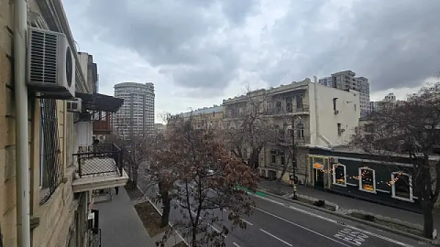 Satılır 2 otaqlı mənzil 51 m²