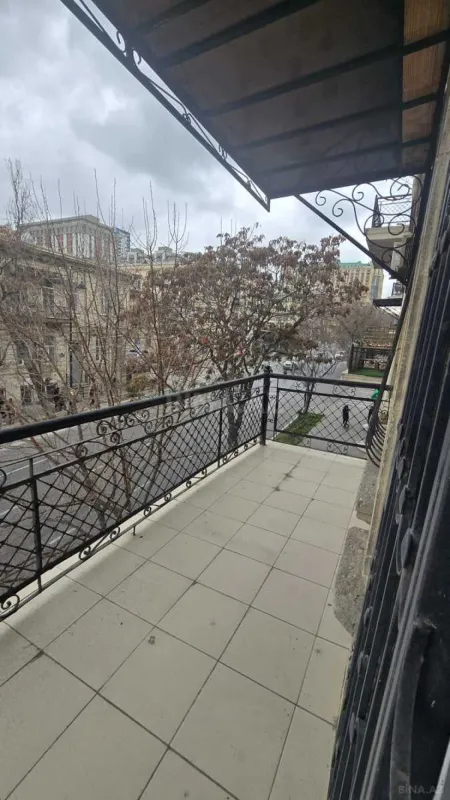 Satılır 2 otaqlı mənzil 51 m²