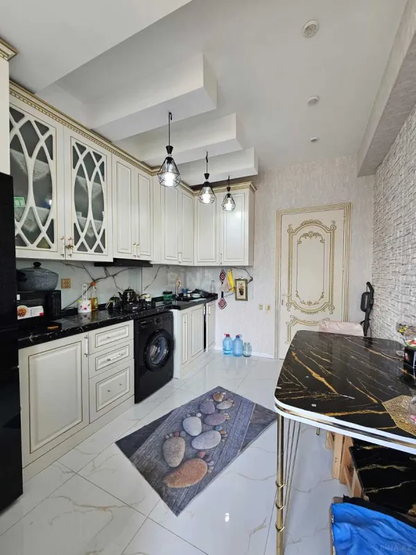 Satılır 3 otaqlı mənzil 88 m²