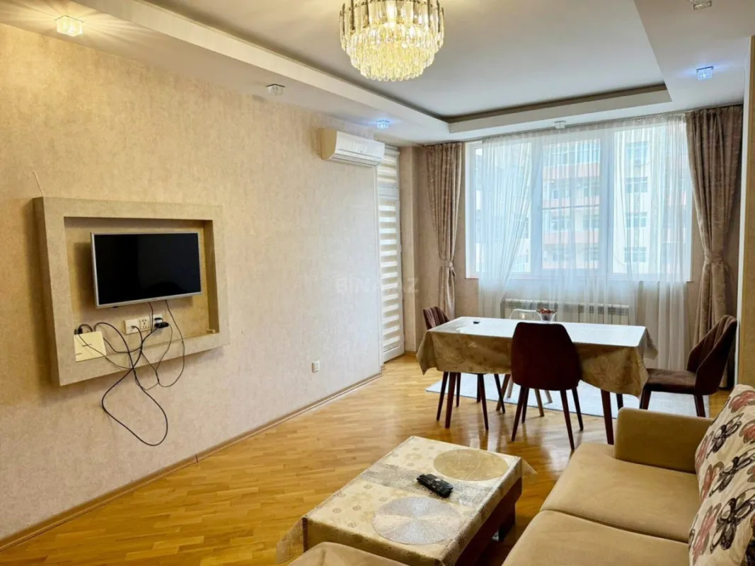 Satılır 2 otaqlı mənzil 90 m²