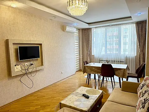 Satılır 2 otaqlı mənzil 90 m²