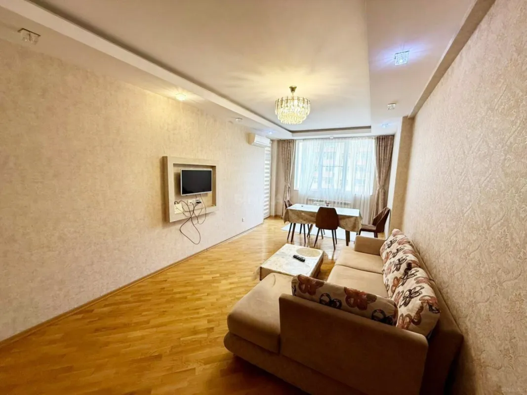 Satılır 2 otaqlı mənzil 90 m²