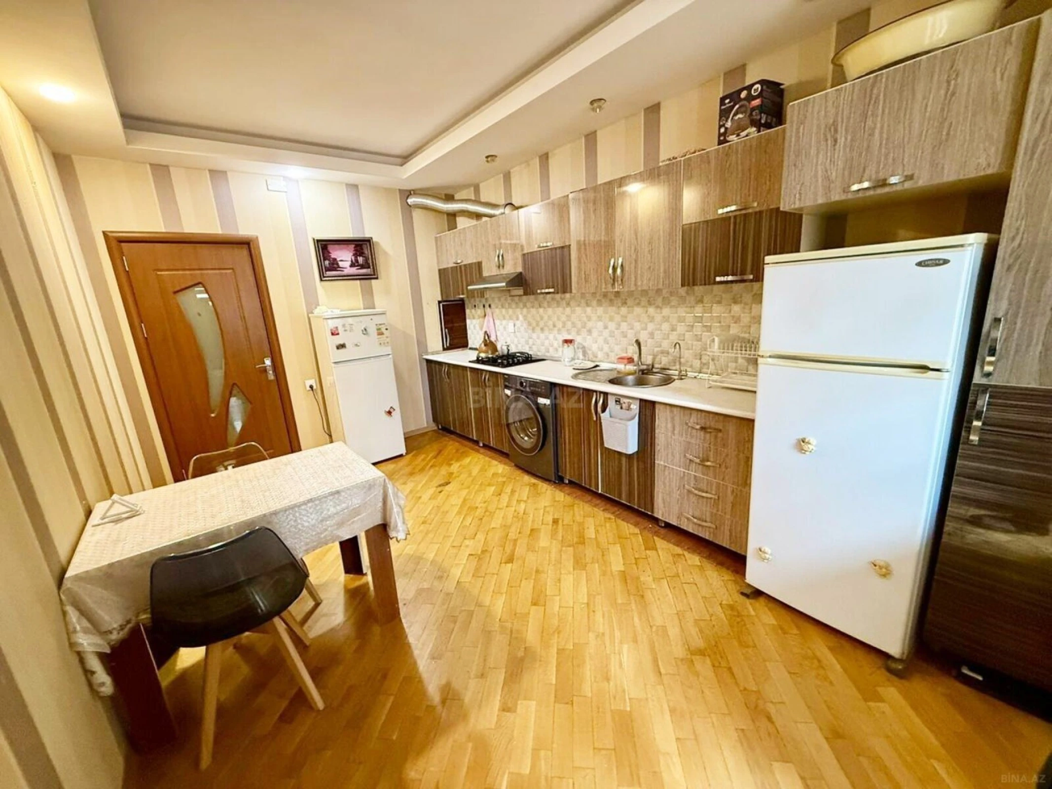 Satılır 2 otaqlı mənzil 90 m²