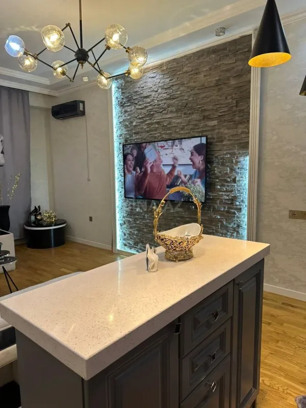 Kirayə verilir 3 otaqlı mənzil 88 m²