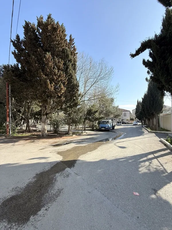 Satılır 5 otaqlı həyət evi 300 m²