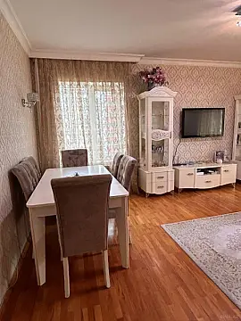 Satılır 3 otaqlı mənzil 110 m²