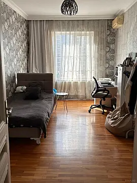 Satılır 3 otaqlı mənzil 110 m²