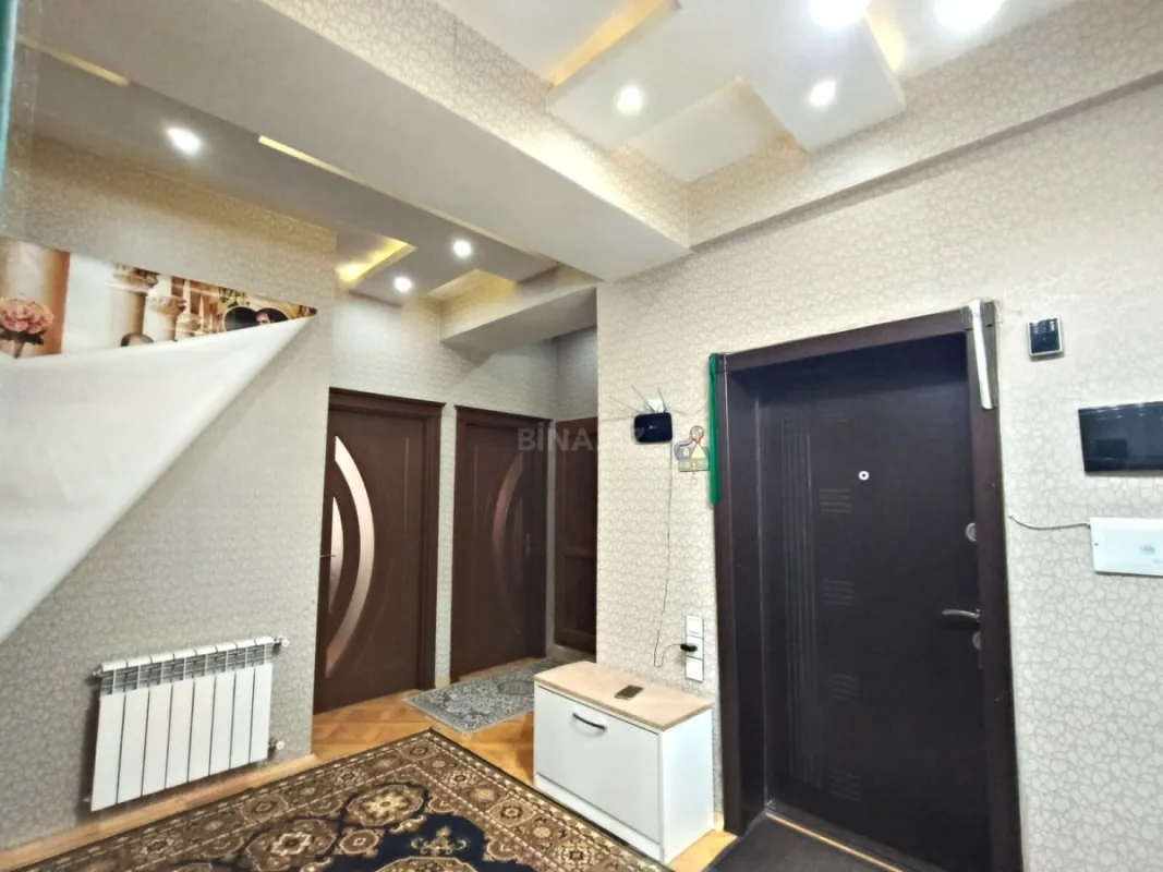 Satılır 3 otaqlı mənzil 95 m²