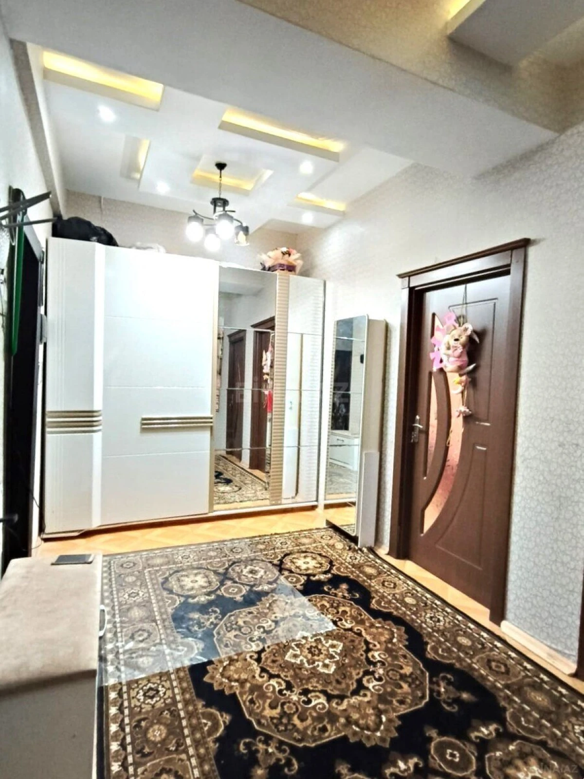 Satılır 3 otaqlı mənzil 95 m²