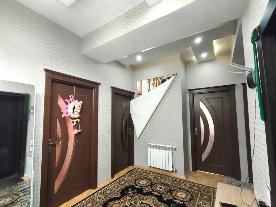 Satılır 3 otaqlı mənzil 95 m²