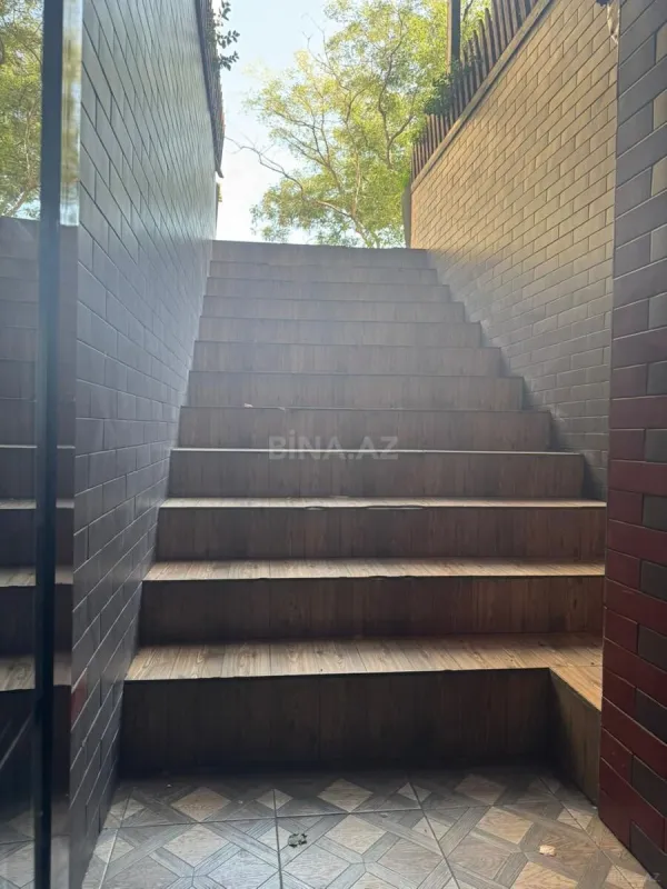 Kirayə verilir obyekt 157 m²