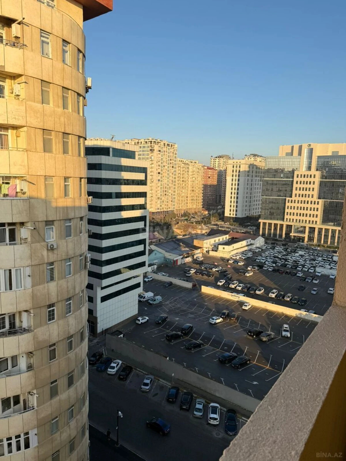 Satılır 3 otaqlı mənzil 82 m²