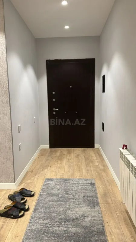Satılır 3 otaqlı mənzil 157 m²