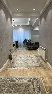 Satılır 3 otaqlı mənzil 157 m²