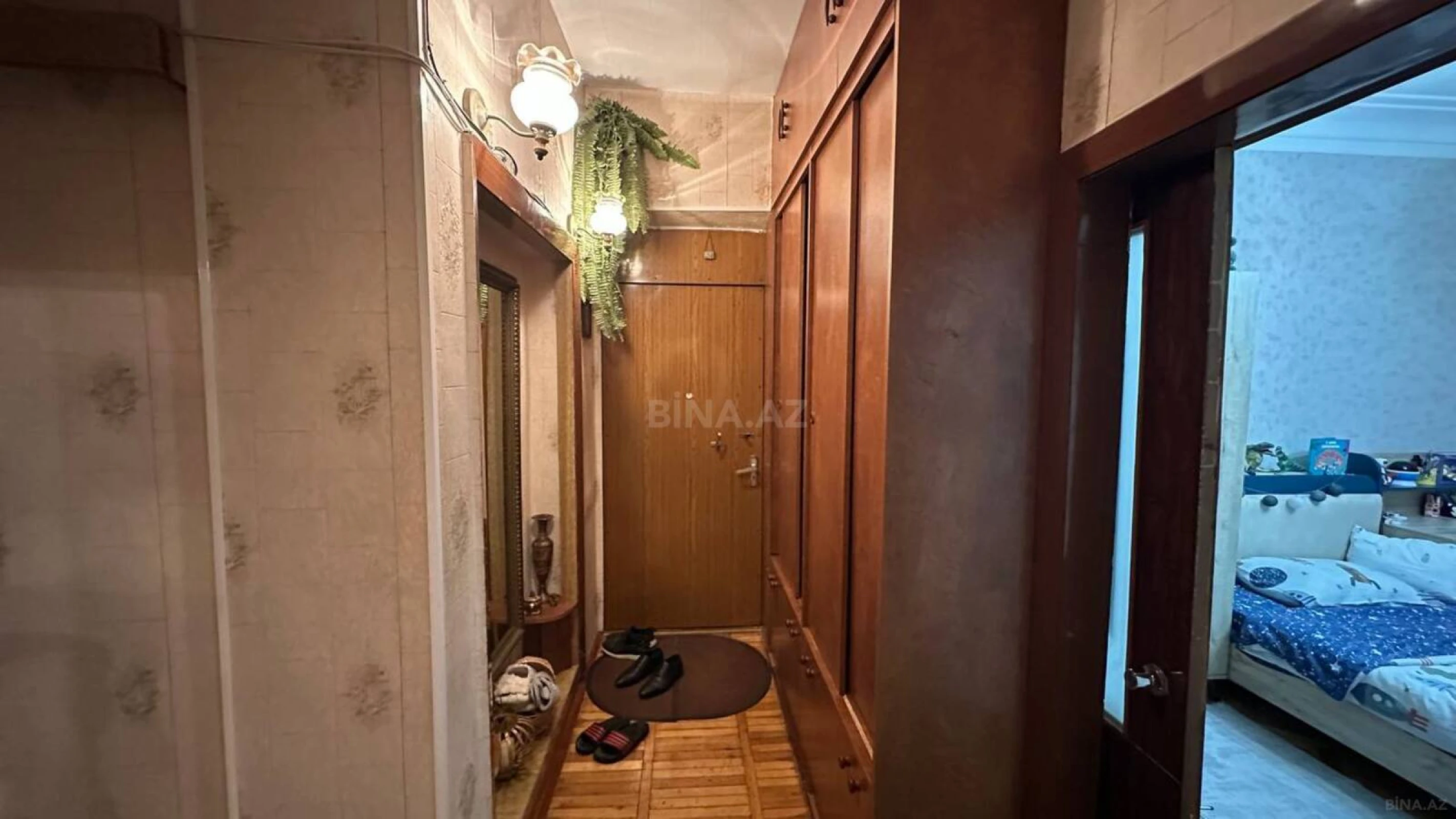 Satılır 4 otaqlı mənzil 100 m²