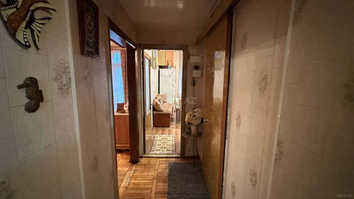 Satılır 4 otaqlı mənzil 100 m²