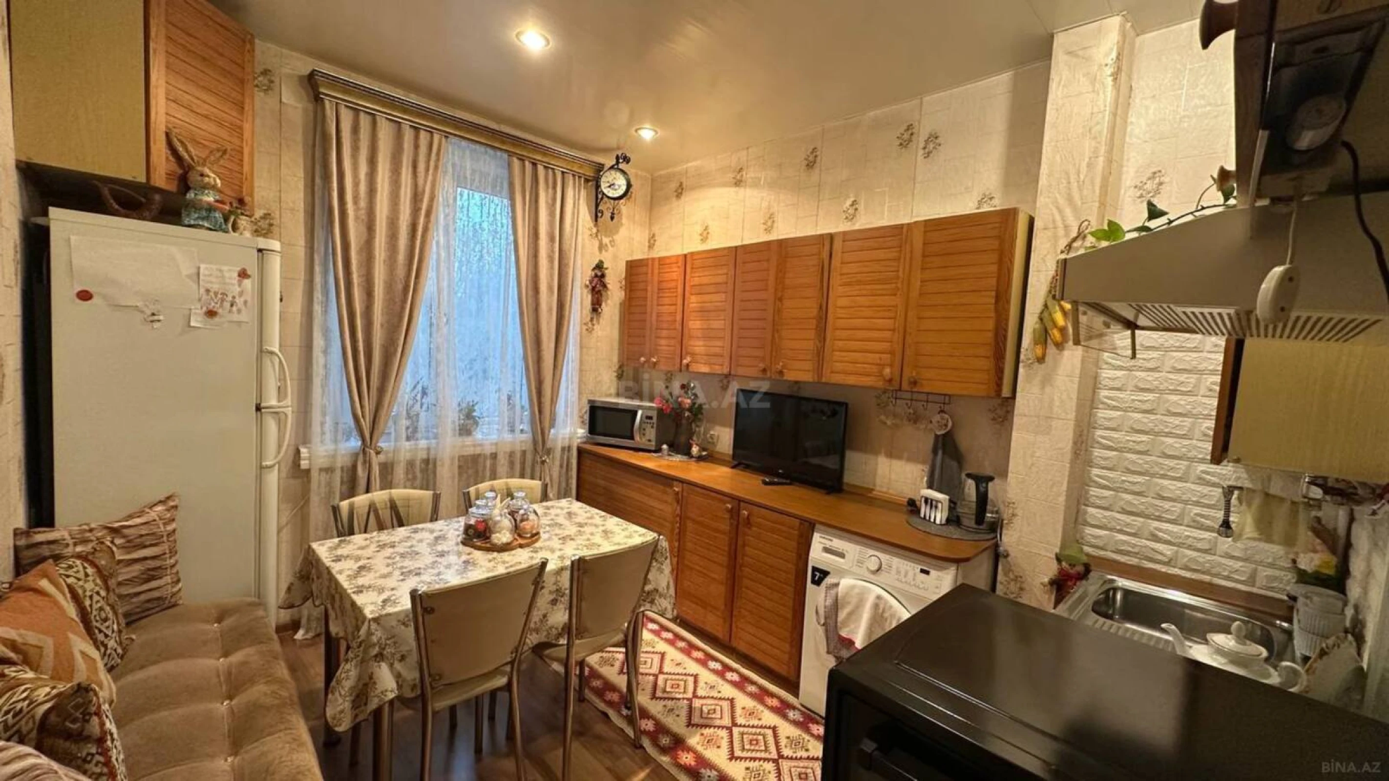 Satılır 4 otaqlı mənzil 100 m²