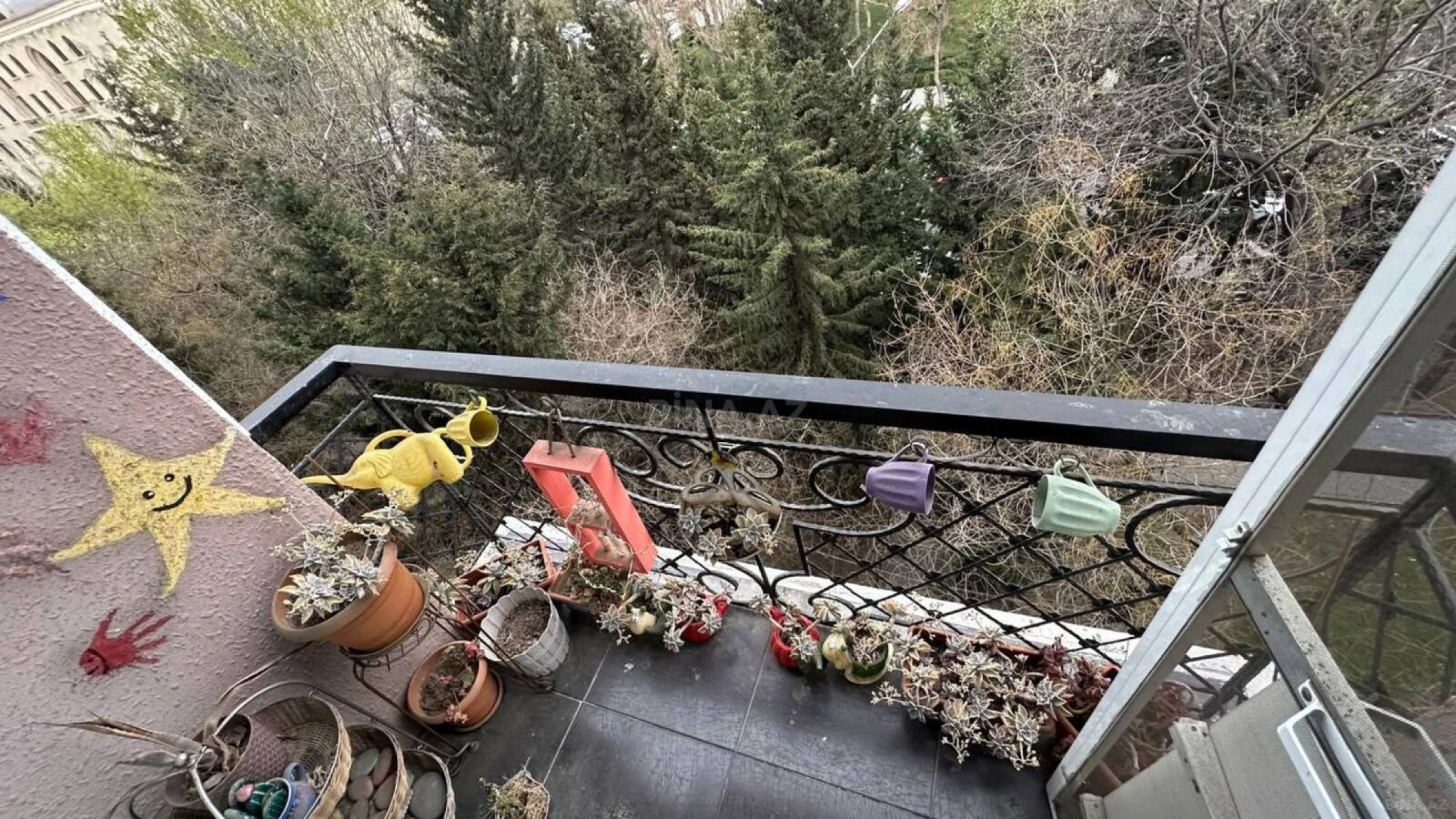 Satılır 4 otaqlı mənzil 100 m²