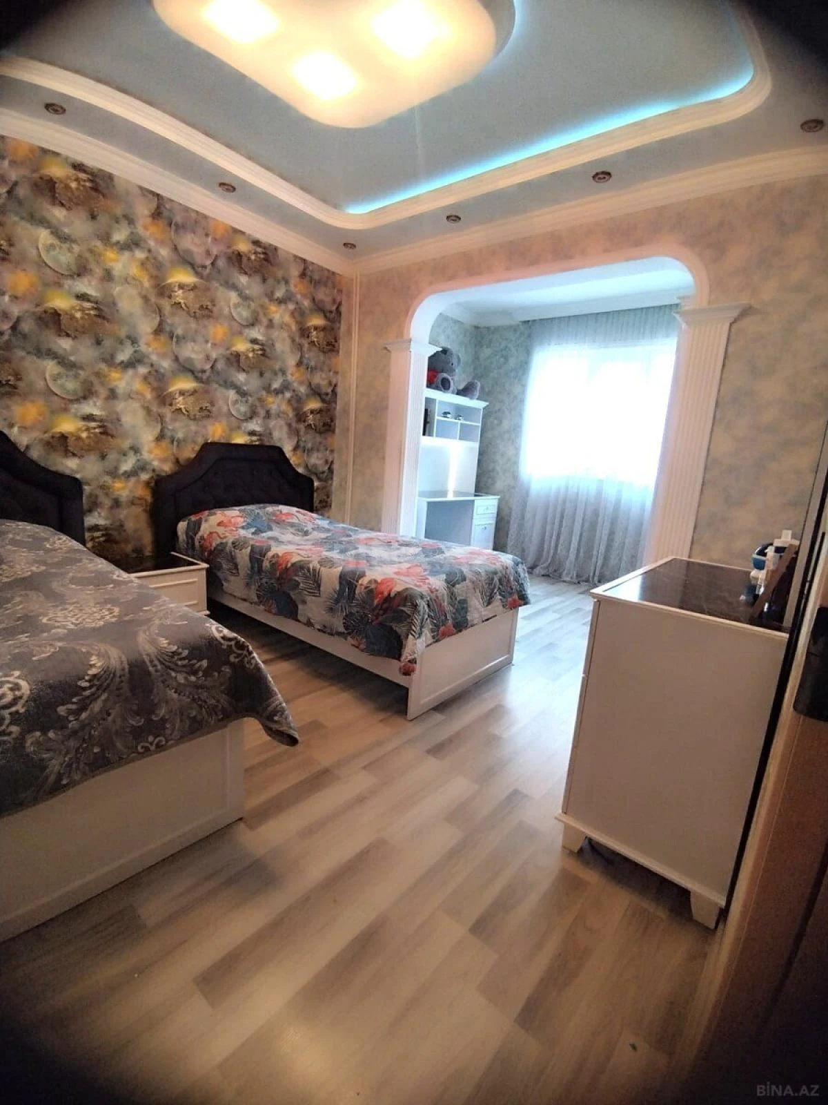 Satılır 3 otaqlı mənzil 82 m²
