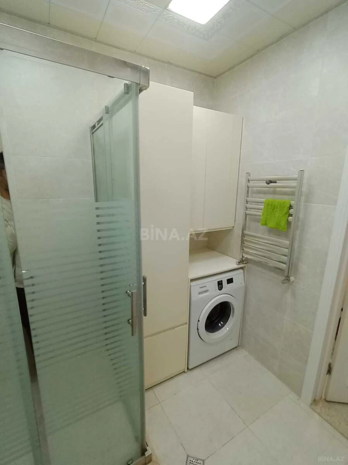 Kirayə verilir 2 otaqlı mənzil 70 m²