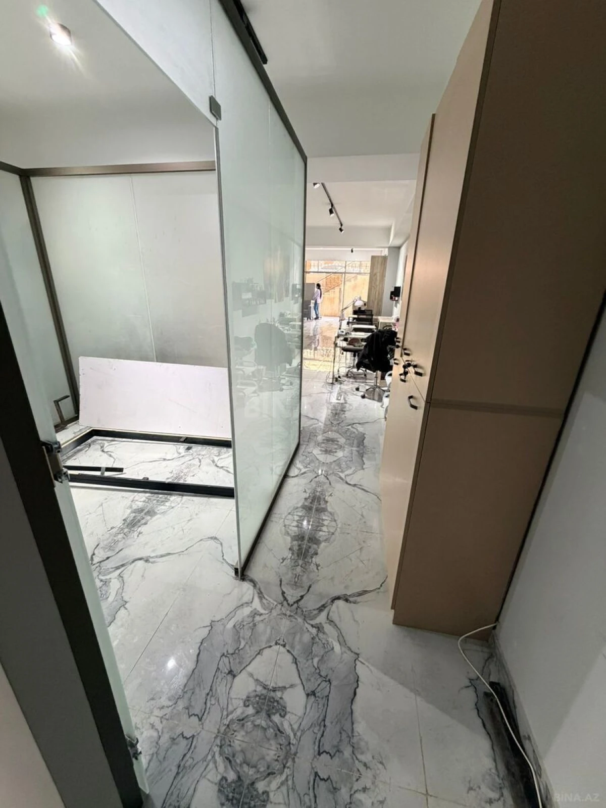 Kirayə verilir obyekt 115 m²