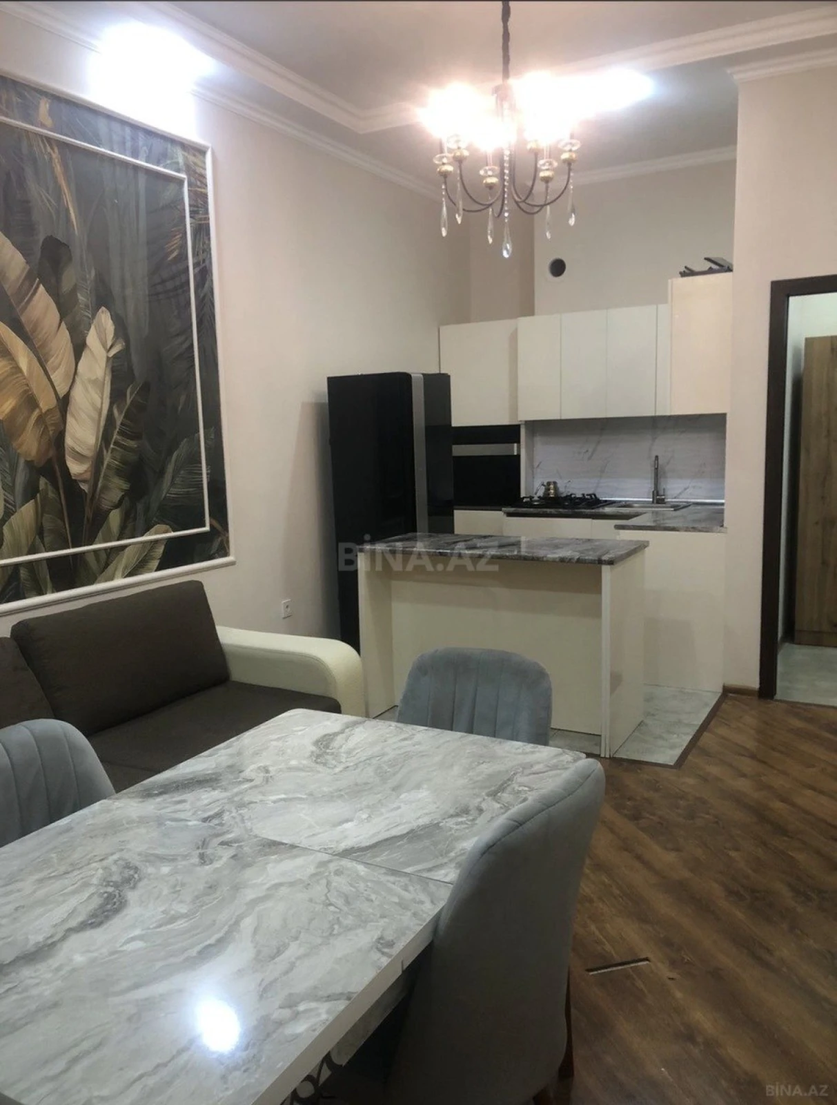 Kirayə verilir 2 otaqlı mənzil 55 m²