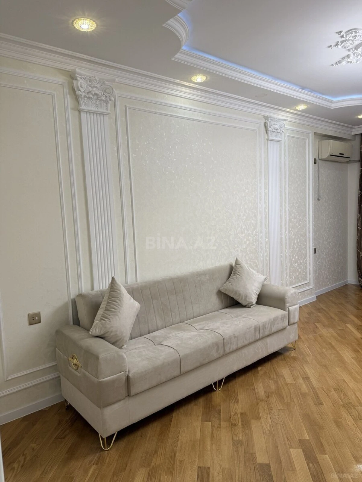Kirayə verilir 3 otaqlı mənzil 105 m²