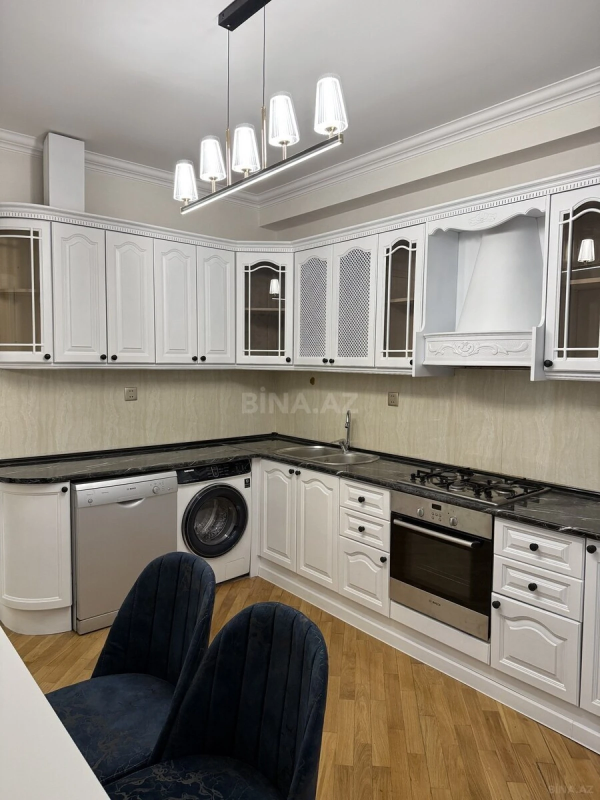 Kirayə verilir 3 otaqlı mənzil 105 m²