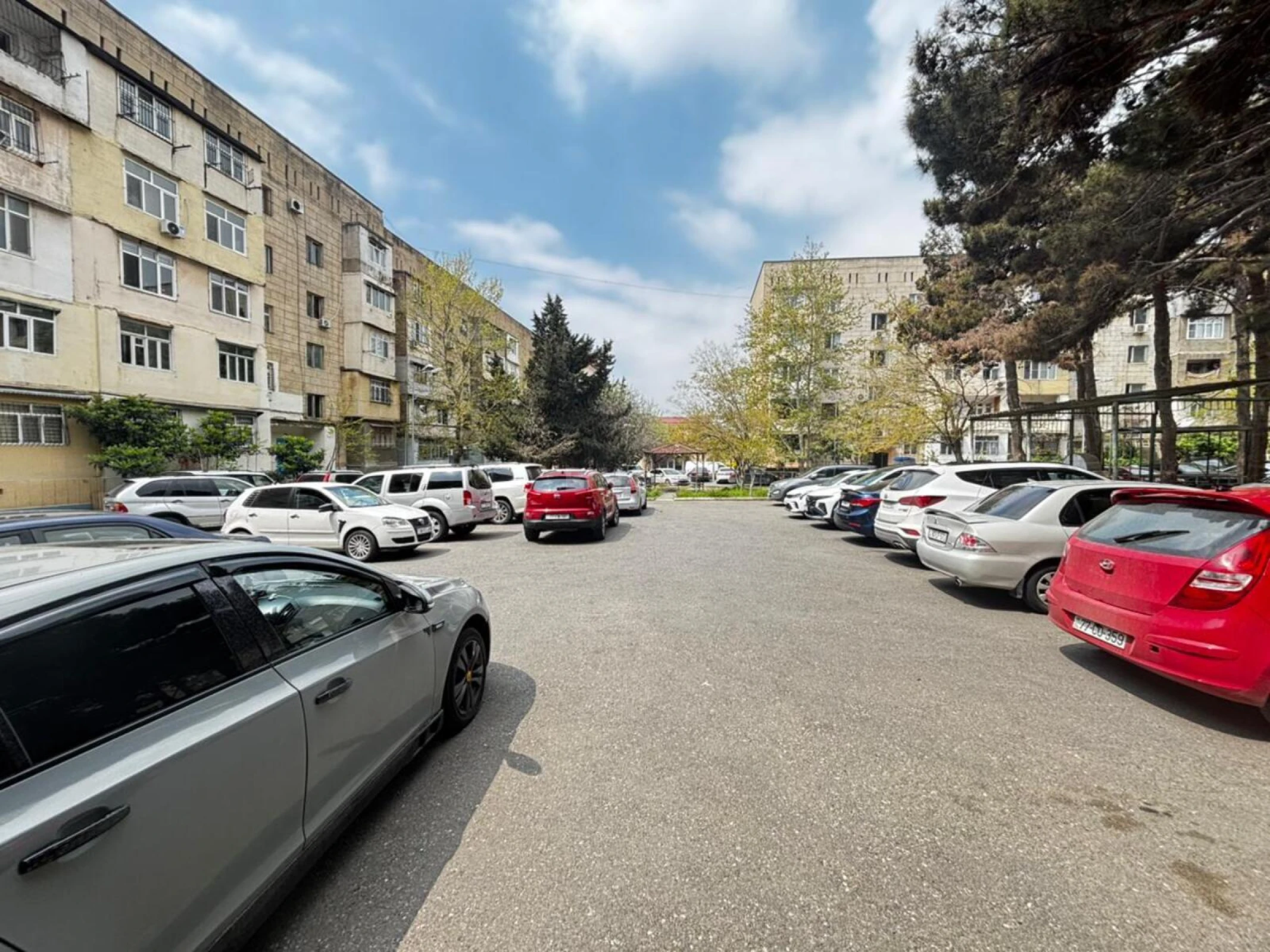 Kirayə verilir 3 otaqlı mənzil 85 m²