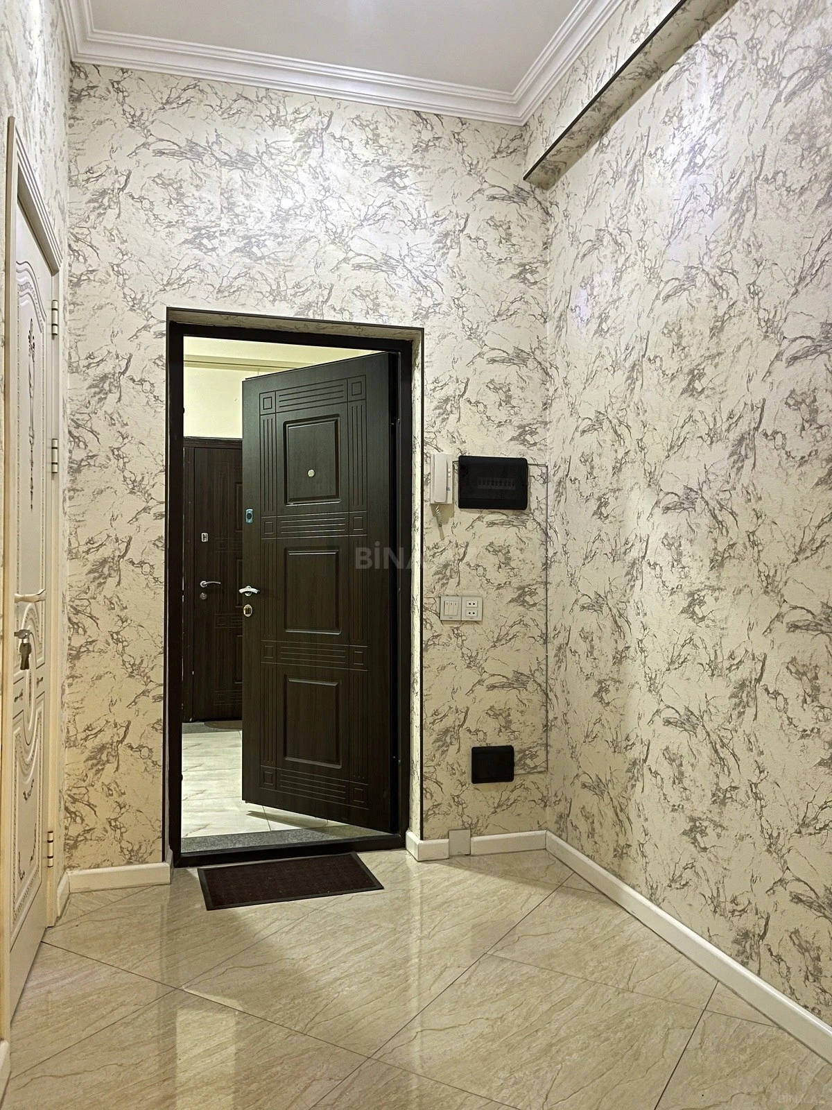 Kirayə verilir 1 otaqlı mənzil 60 m²