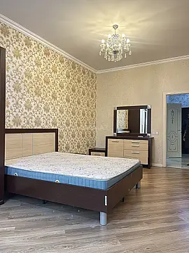 Kirayə verilir 1 otaqlı mənzil 60 m²