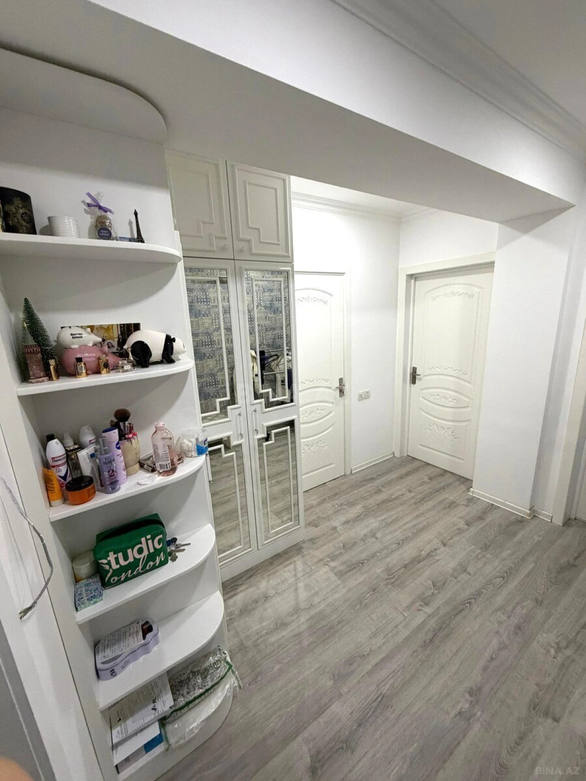 Satılır 2 otaqlı mənzil 57 m²