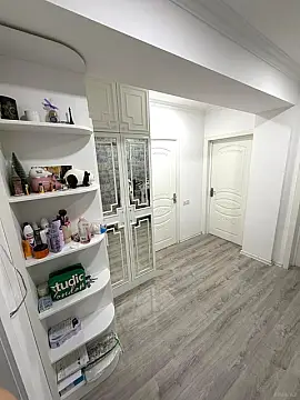 Satılır 2 otaqlı mənzil 57 m²