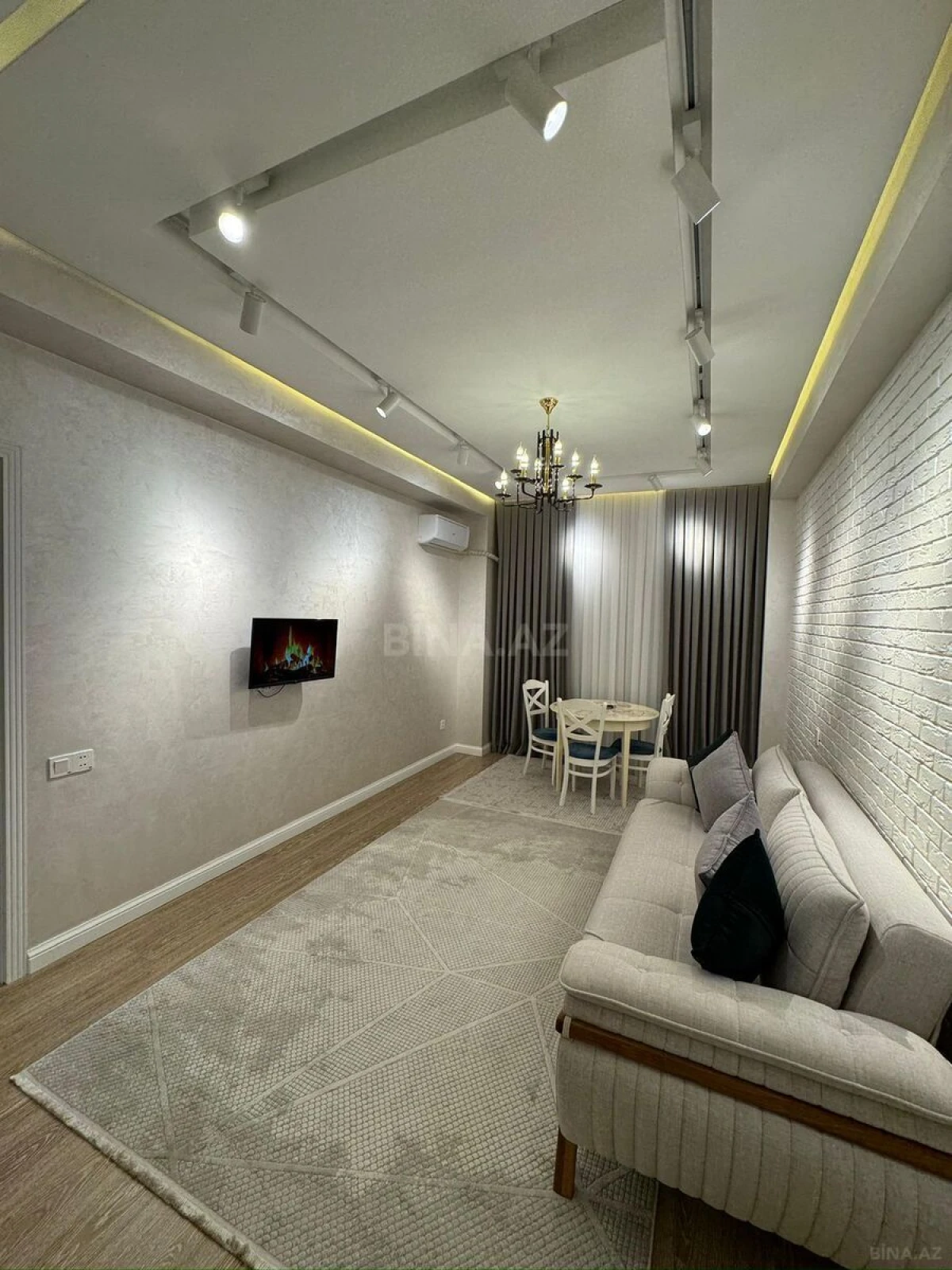 Satılır 2 otaqlı mənzil 45 m²