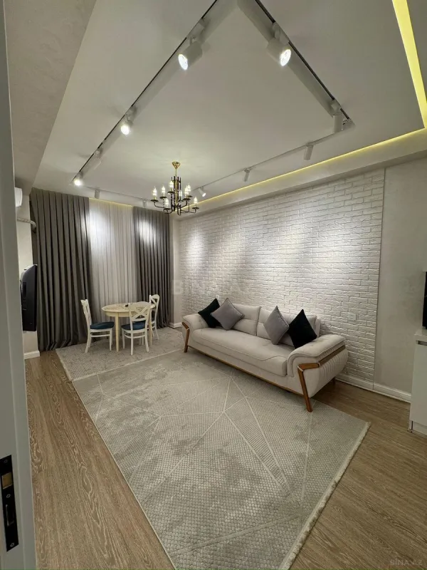 Satılır 2 otaqlı mənzil 45 m²