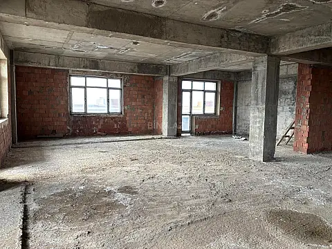 Satılır 3 otaqlı mənzil 154.8 m²