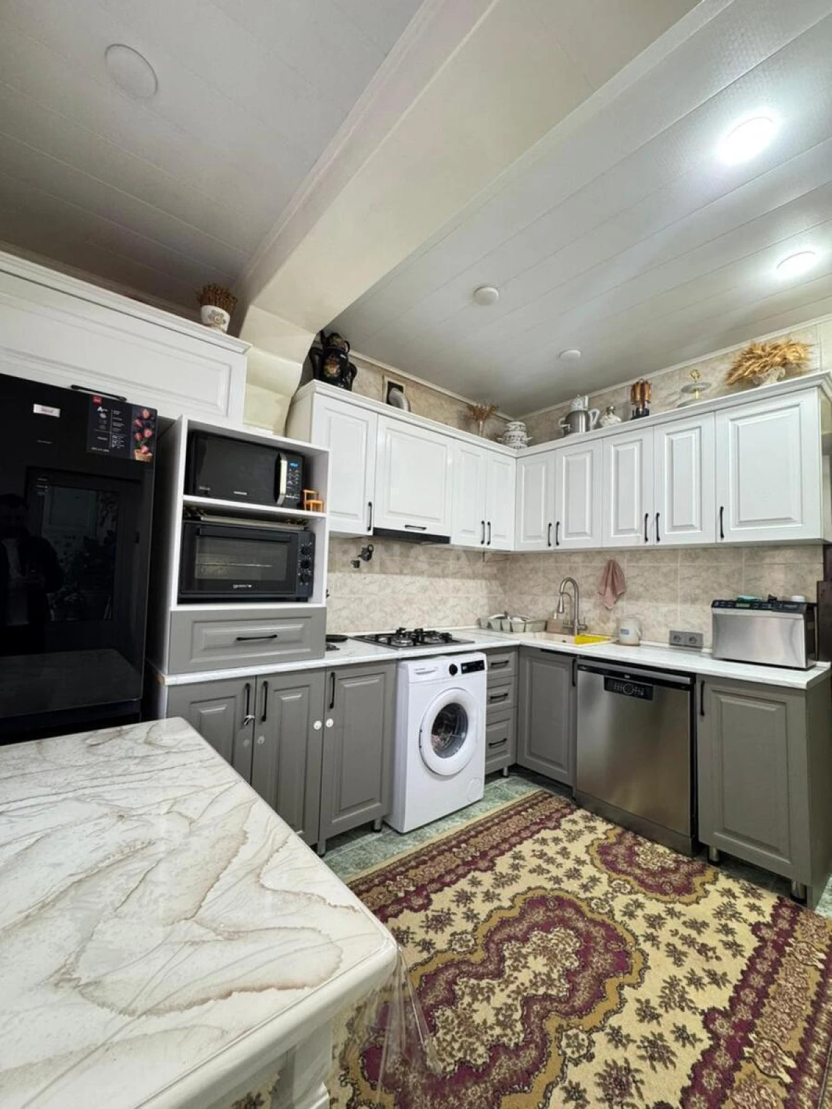 Satılır 4 otaqlı mənzil 100 m²