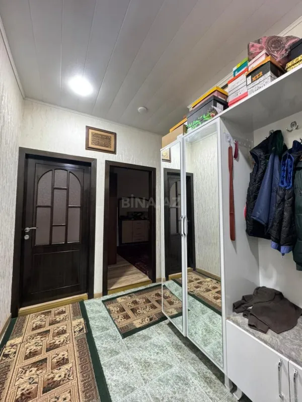 Satılır 4 otaqlı mənzil 100 m²