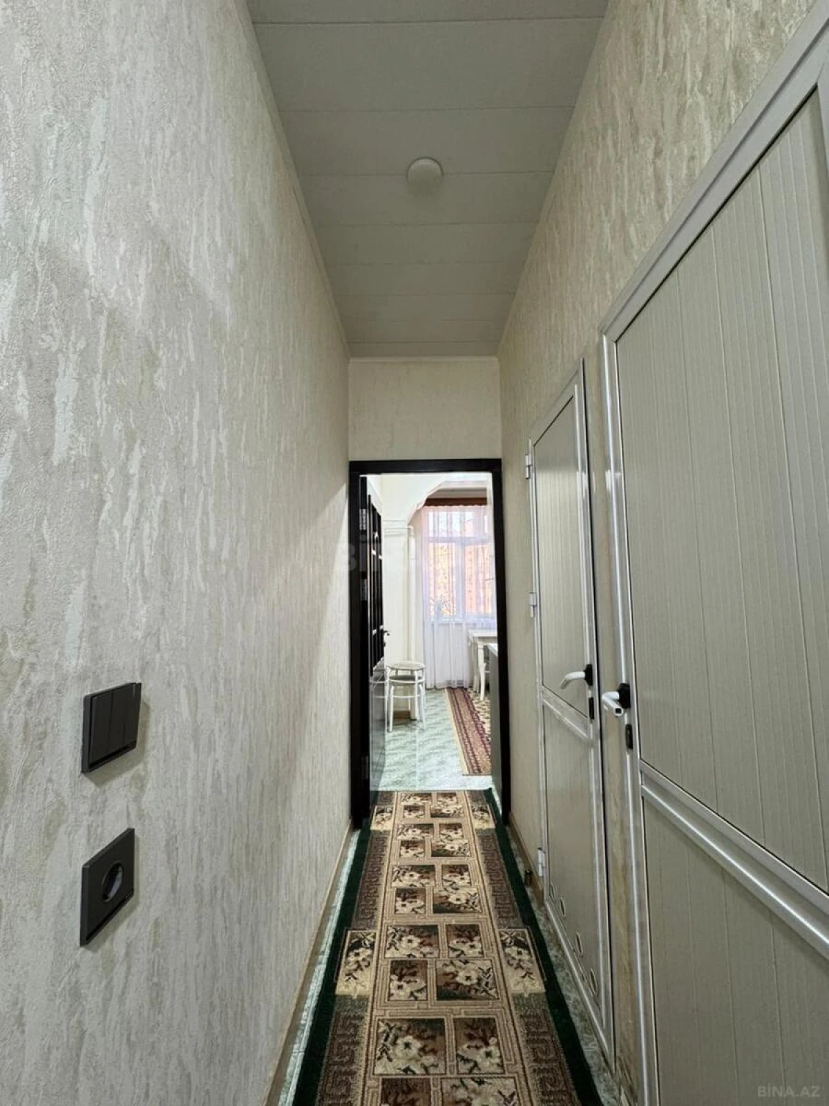 Satılır 4 otaqlı mənzil 100 m²