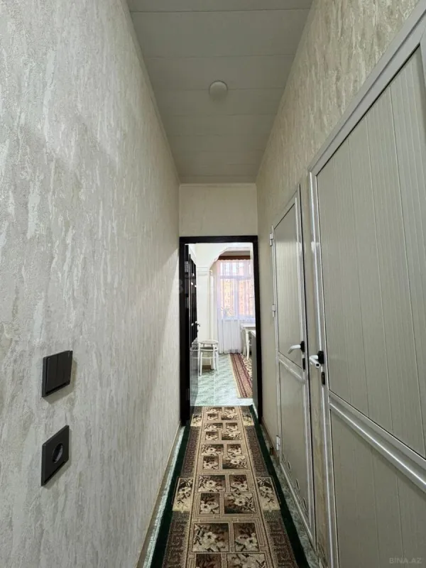 Satılır 4 otaqlı mənzil 100 m²