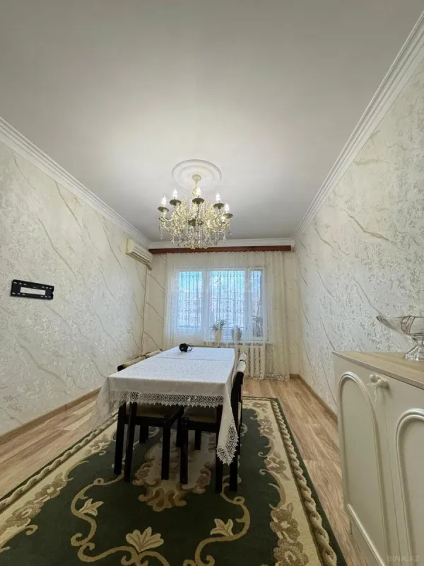 Satılır 4 otaqlı mənzil 100 m²