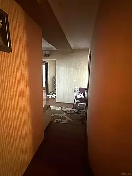 Satılır 2 otaqlı mənzil 82 m²
