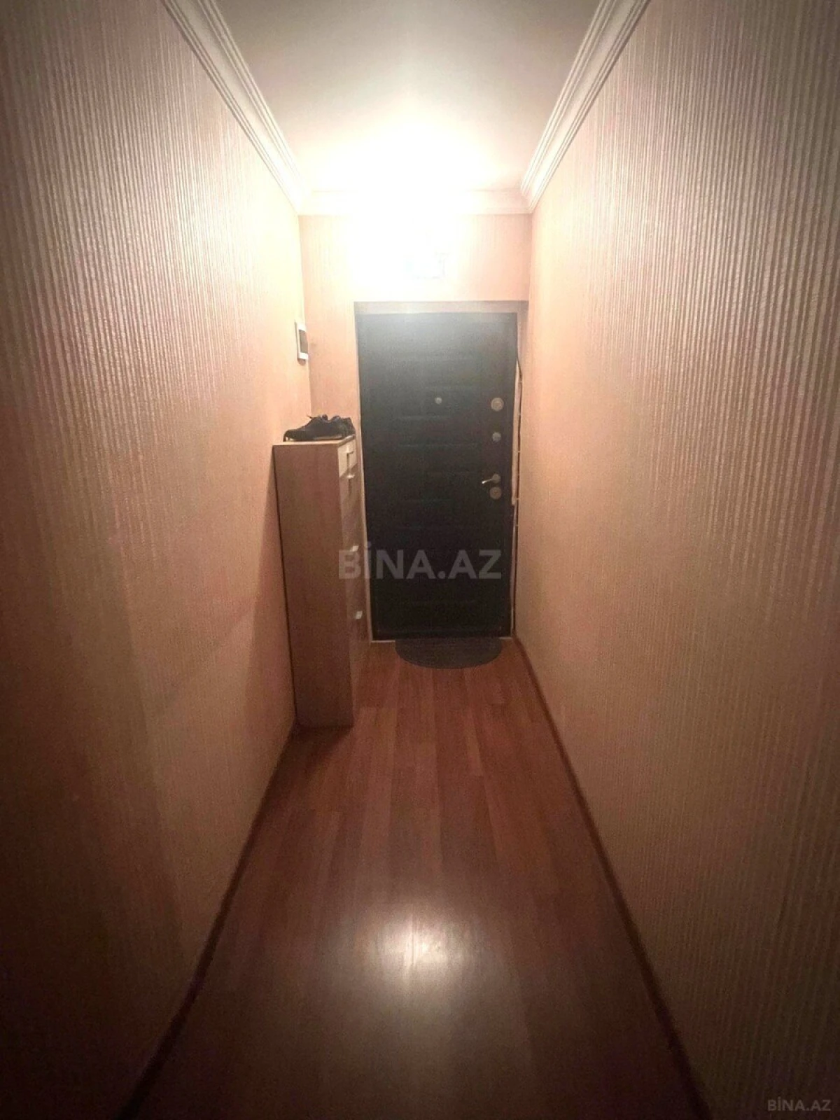 Satılır 2 otaqlı mənzil 82 m²