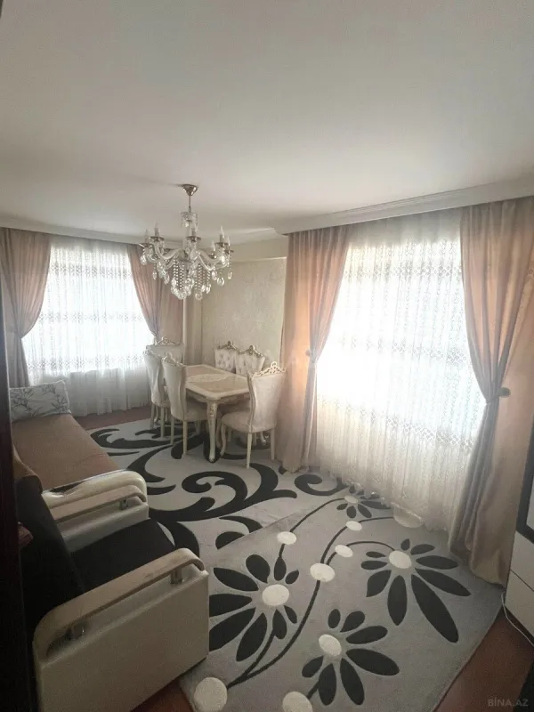 Satılır 2 otaqlı mənzil 82 m²