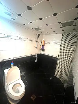 Satılır 2 otaqlı mənzil 82 m²