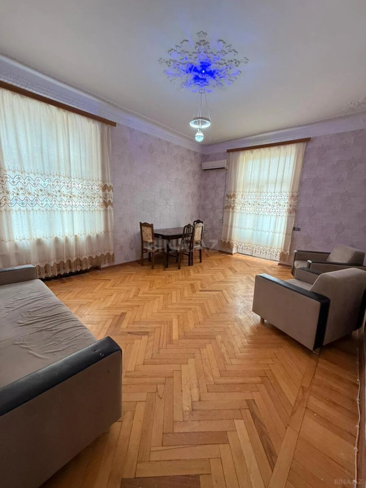 Kirayə verilir 2 otaqlı mənzil 59 m²