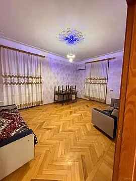 Kirayə verilir 2 otaqlı mənzil 59 m²