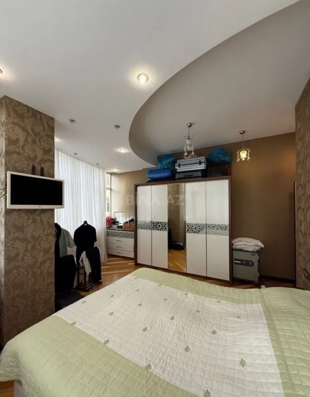 Kirayə verilir 3 otaqlı mənzil 120 m²